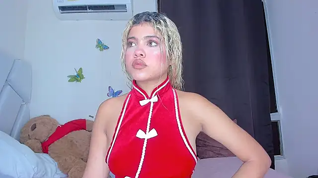 sofiacastillo01 online show from 03-16-26, 03:26