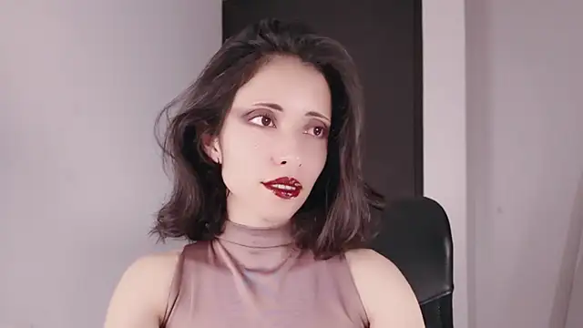 Snapshot of Edranah chatting on 12-20-25, 11:40 Edranah online show from 12-20-25, 11:40