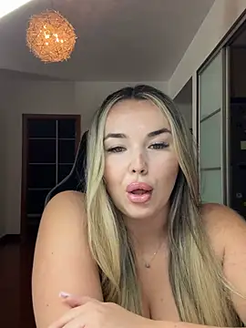 EvaSunderland online show from 01-12-26, 10:44