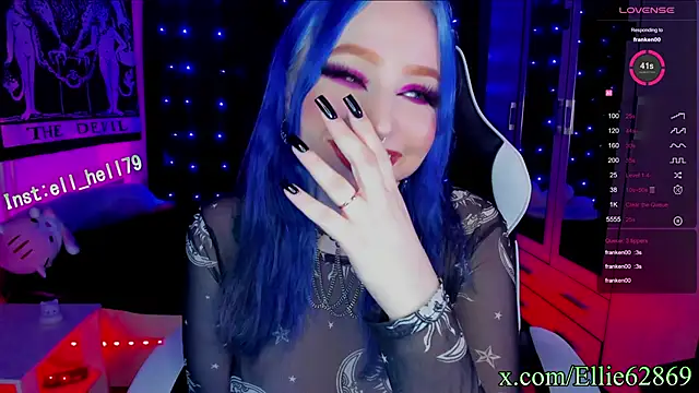 Snapshot of Kitty_goth chatting on 03-21-25, 11:34 Kitty goth online show from 03-21-25, 11:34