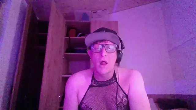 Bigthroaterboy online show from 11-09-25, 06:56