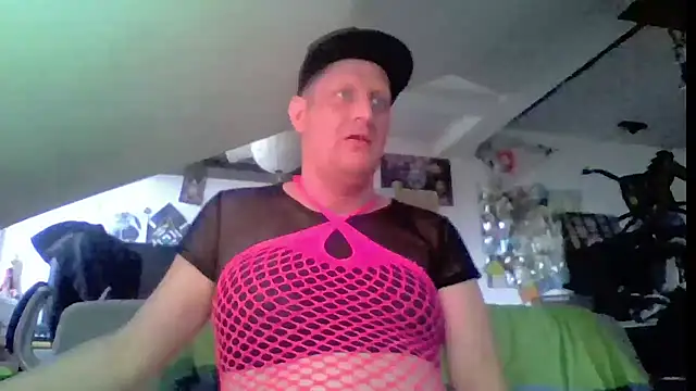 Bigthroaterboy online show from 06-12-26, 04:49