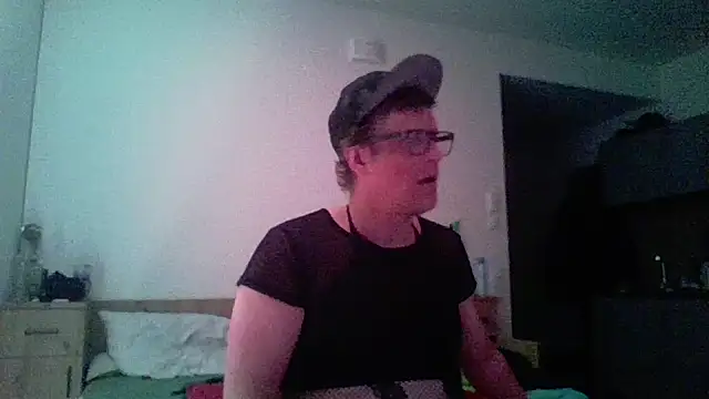Bigthroaterboy online show from 04-21-26, 02:14