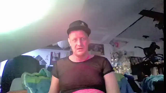 Bigthroaterboy online show from 06-01-26, 06:40