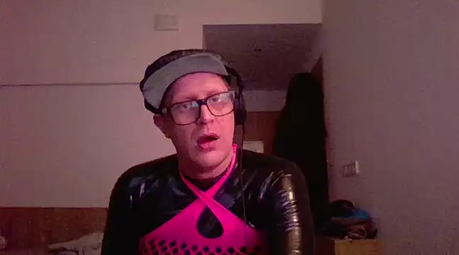 Bigthroaterboy online show from 03-11-25, 06:19