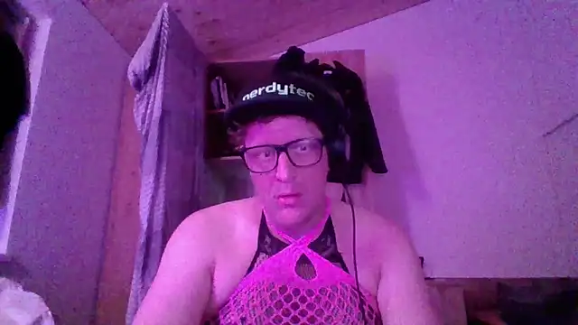 Bigthroaterboy online show from 10-21-25, 11:37