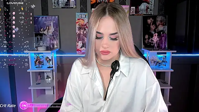 Snapshot of Ellen_Soft chatting on 03-09-25, 09:35 Ellen Soft online show from 03-09-25, 09:35