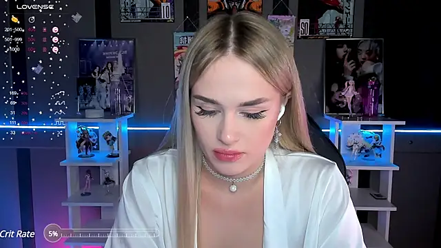 Snapshot of Ellen_Soft chatting on 01-15-25, 08:26 Ellen Soft online show from 01-15-25, 08:26