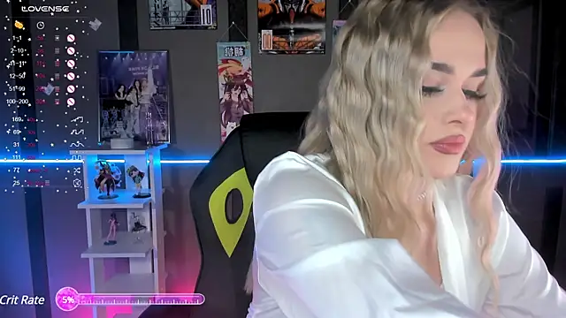 Snapshot of Ellen_Soft chatting on 02-26-25, 05:21 Ellen Soft online show from 02-26-25, 05:21