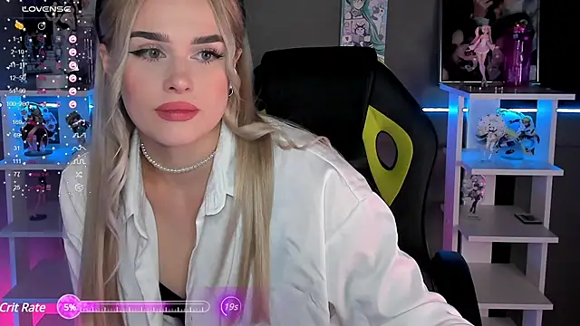 Snapshot of Ellen_Soft chatting on 01-17-25, 09:17 Ellen Soft online show from 01-17-25, 09:17