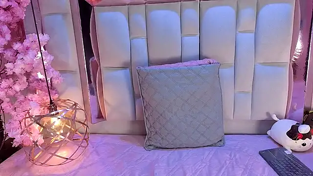 SaraMartini1 online show from 01-09-26, 05:58