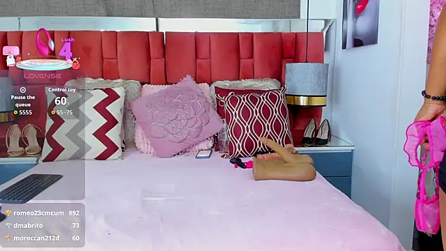 ShantalDior online show from 09-23-25, 04:08