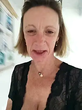 tatianasexymilf online show from 10-05-25, 09:44