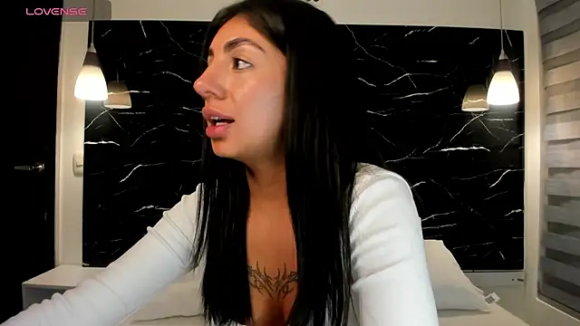 ANTONELLA  ROUSE  online show from 03-15-25, 03:29