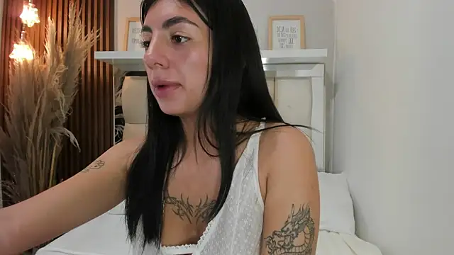 ANTONELLA  ROUSE  online show from 03-20-25, 11:45