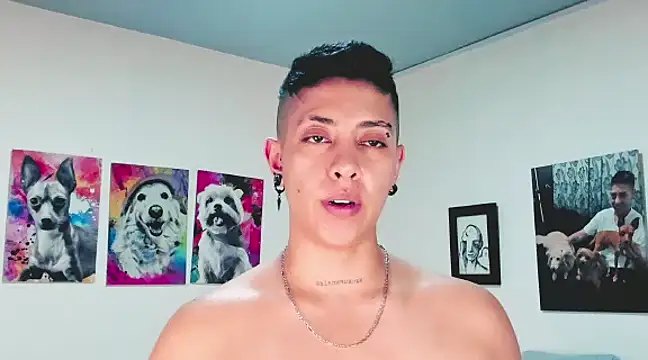 Snapshot of Aleja1214 chatting on 02-15-25, 12:48 Aleja1214 online show from 02-15-25, 12:48