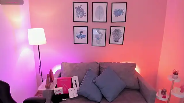 Melissa Koster online show from 03-11-26, 03:17