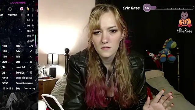 Snapshot of EllieeRose chatting on 06-14-26, 06:25 EllieeRose online show from 06-14-26, 06:25
