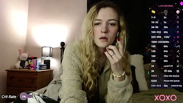 Snapshot of EllieeRose chatting on 02-21-25, 11:54 EllieeRose online show from 02-21-25, 11:54