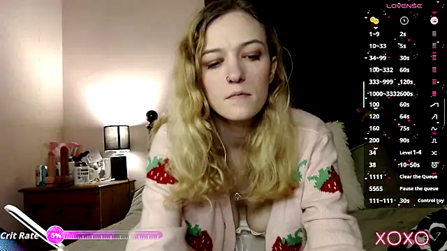 Snapshot of EllieeRose chatting on 09-25-25, 11:55 EllieeRose online show from 09-25-25, 11:55