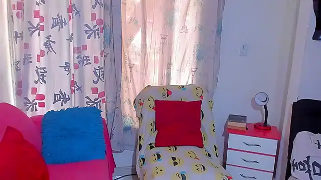kerlysmith 24 online show from 06-19-26, 03:29
