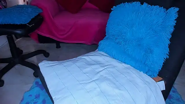 kerlysmith 24 online show from 09-27-25, 02:12