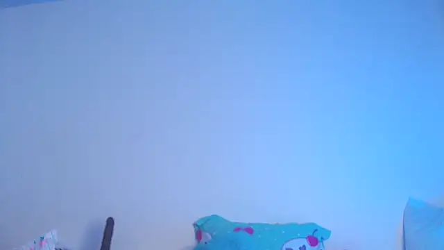 Snapshot of Ahlya chatting on 10-15-25, 02:21 Ahlya online show from 10-15-25, 02:21