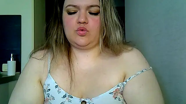 AnitaWillias online show from 07-18-26, 01:58