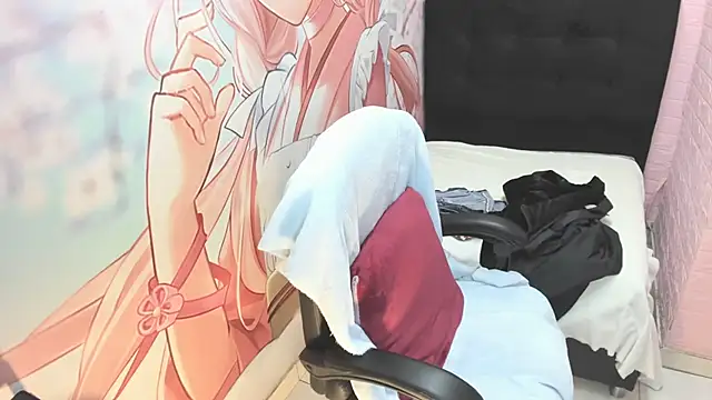 AllysonMilf69 online show from 03-10-26, 02:54