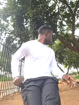 Snapshot of Petrossa chatting on 01-15-26, 06:28 Petrossa online show from 01-15-26, 06:28