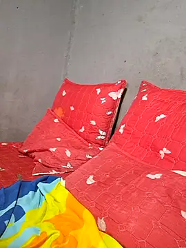 Snapshot of Petrossa chatting on 12-20-25, 06:05 Petrossa online show from 12-20-25, 06:05