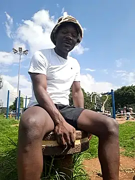 Snapshot of Petrossa chatting on 11-20-25, 12:39 Petrossa online show from 11-20-25, 12:39