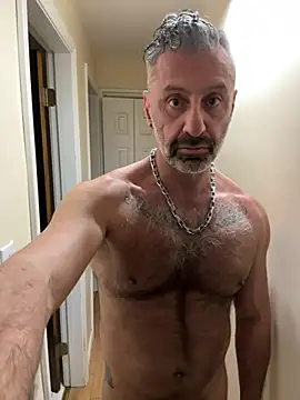 Snapshot of DaddySnowXX chatting on 01-05-25, 01:56 DaddySnowXX online show from 01-05-25, 01:56