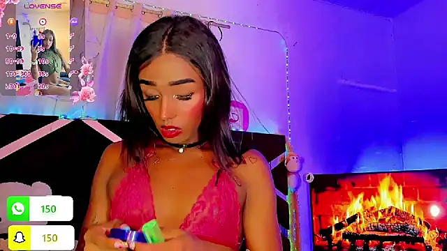 Snapshot of hot_goddess3X chatting on 02-13-25, 09:41 hot goddess3X online show from 02-13-25, 09:41