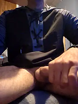 Snapshot of Joysdic41 chatting on 05-10-26, 08:18 Joysdic41 online show from 05-10-26, 08:18