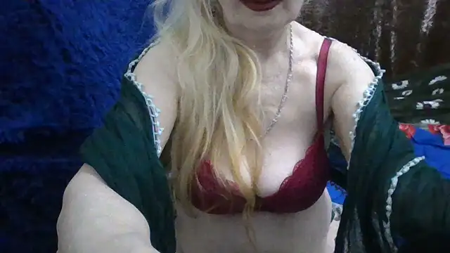 CarlyTreat online show from 05-21-26, 07:55