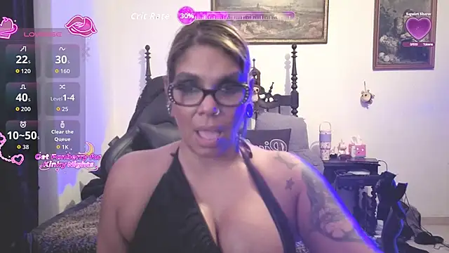 Snapshot of MadisonJayde chatting on 07-12-26, 01:17 MadisonJayde online show from 07-12-26, 01:17
