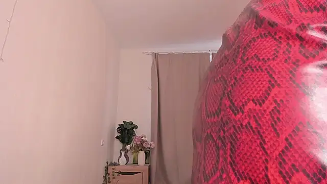 kate doroty online show from 03-18-25, 03:12