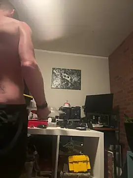 Snapshot of trash4cash chatting on 03-04-25, 01:45 trash4cash online show from 03-04-25, 01:45