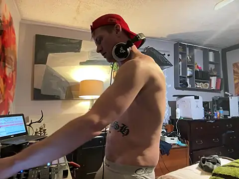 trash4cash online show from 02-07-26, 07:49