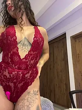 Snapshot of CharlotteRouseVIP chatting on 01-18-25, 12:24 CharlotteRouseVIP online show from 01-18-25, 12:24