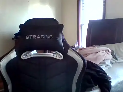 Snapshot of YandereDemon chatting on 12-27-24, 04:21 YandereDemon online show from 12-27-24, 04:21