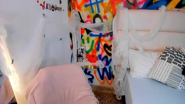 Snapshot of Liana_Bernocchi chatting on 09-29-25, 09:09 Liana Bernocchi online show from 09-29-25, 09:09