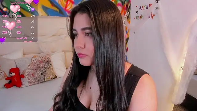 Snapshot of Liana_Bernocchi chatting on 10-24-25, 08:41 Liana Bernocchi online show from 10-24-25, 08:41