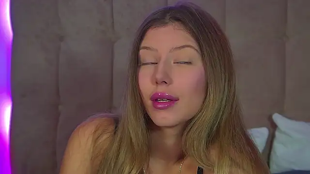 Snapshot of LiliaBianka chatting on 09-09-25, 06:45 LiliaBianka online show from 09-09-25, 06:45