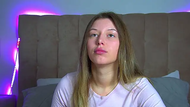 LiliaBianka online show from 11-10-25, 06:18