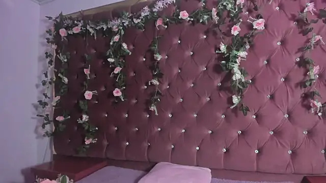MaddyHudson online show from 06-12-26, 09:34