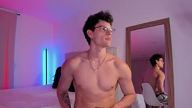 Snapshot of troy_palmer chatting on 03-28-26, 01:50 troy palmer online show from 03-28-26, 01:50