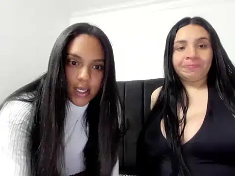 EmmaHole  online show from 05-28-26, 03:58