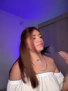 JoselinFlower  online show from 12-13-24, 04:22